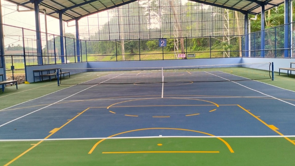 Lapangan Tenis KMB