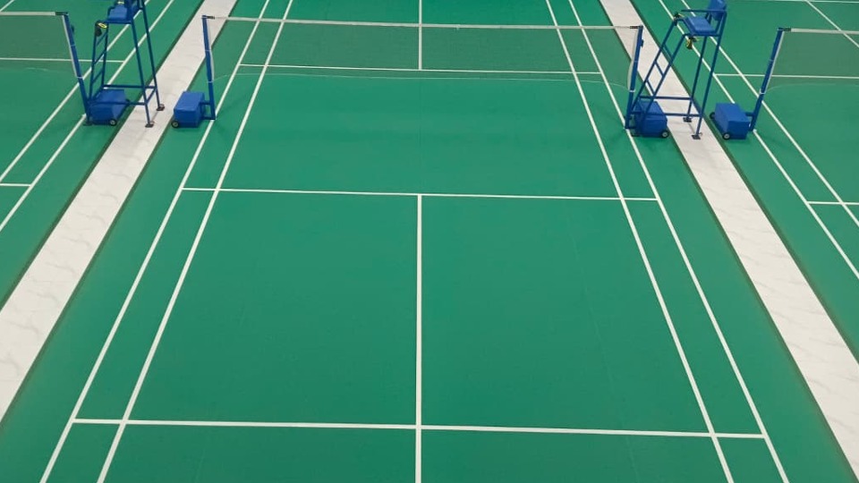 Badminton B (Tengah)