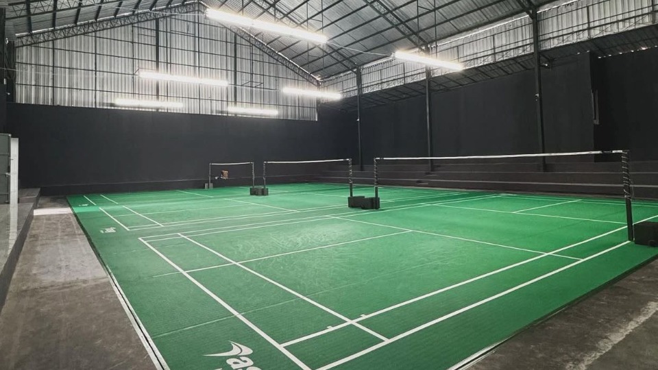 SMASH Badminton Kedungmundu Semarang