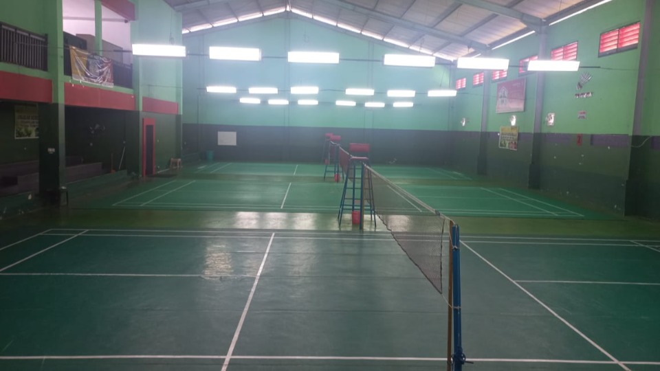 Lapangan Bulu Tangkis Indoor 2